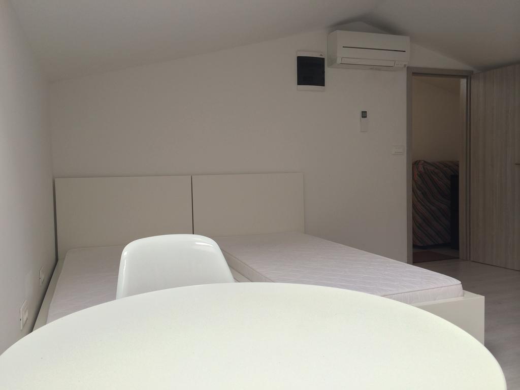 Apartments Sik 2 โคเปร์ ภายนอก รูปภาพ